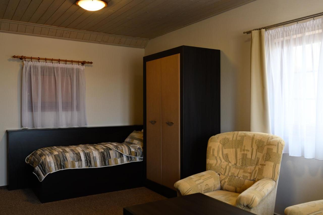 Vinarstvi U Kaplicky Hotel Zajeci Luaran gambar