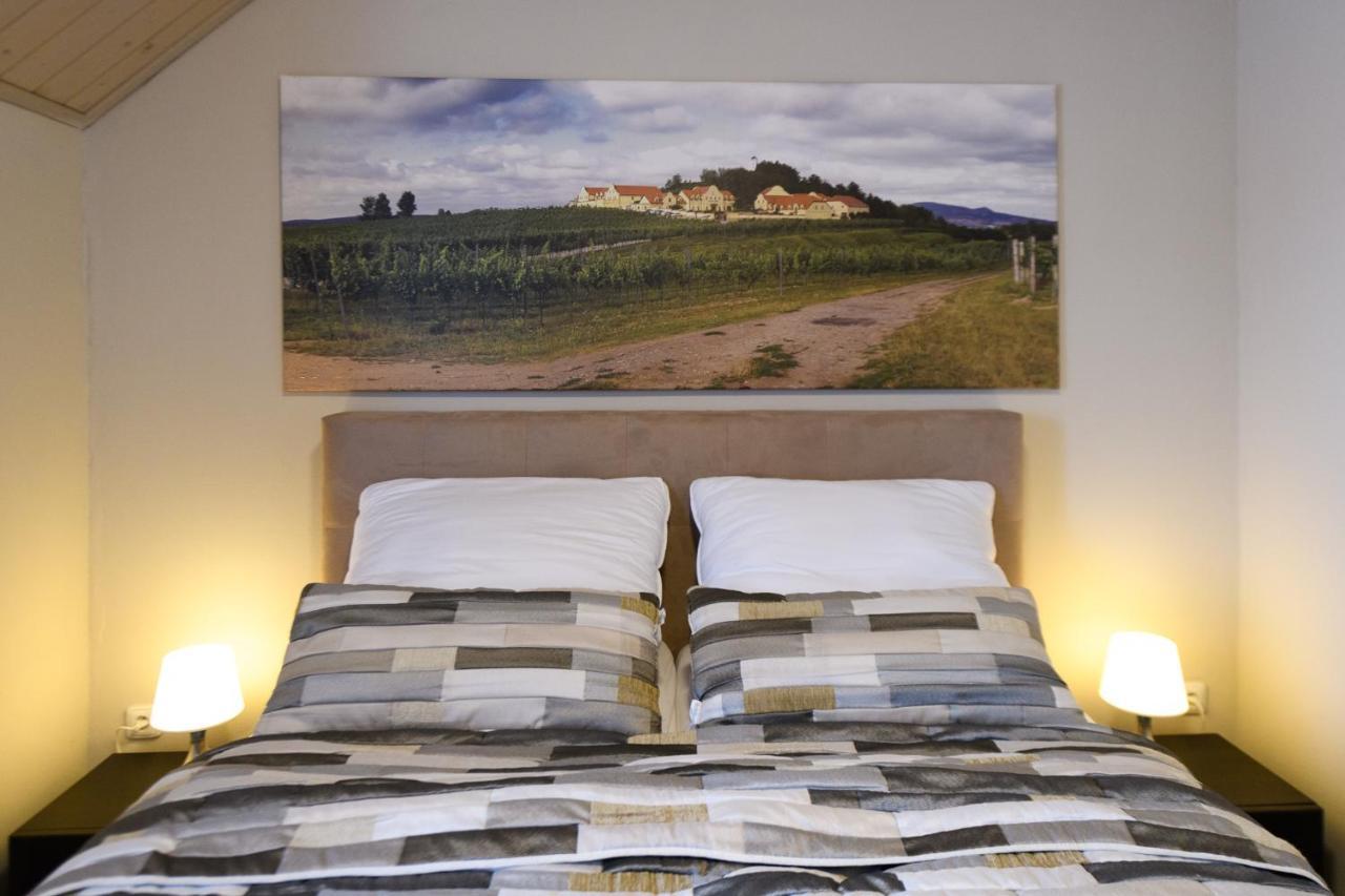 Vinarstvi U Kaplicky Hotel Zajeci Luaran gambar