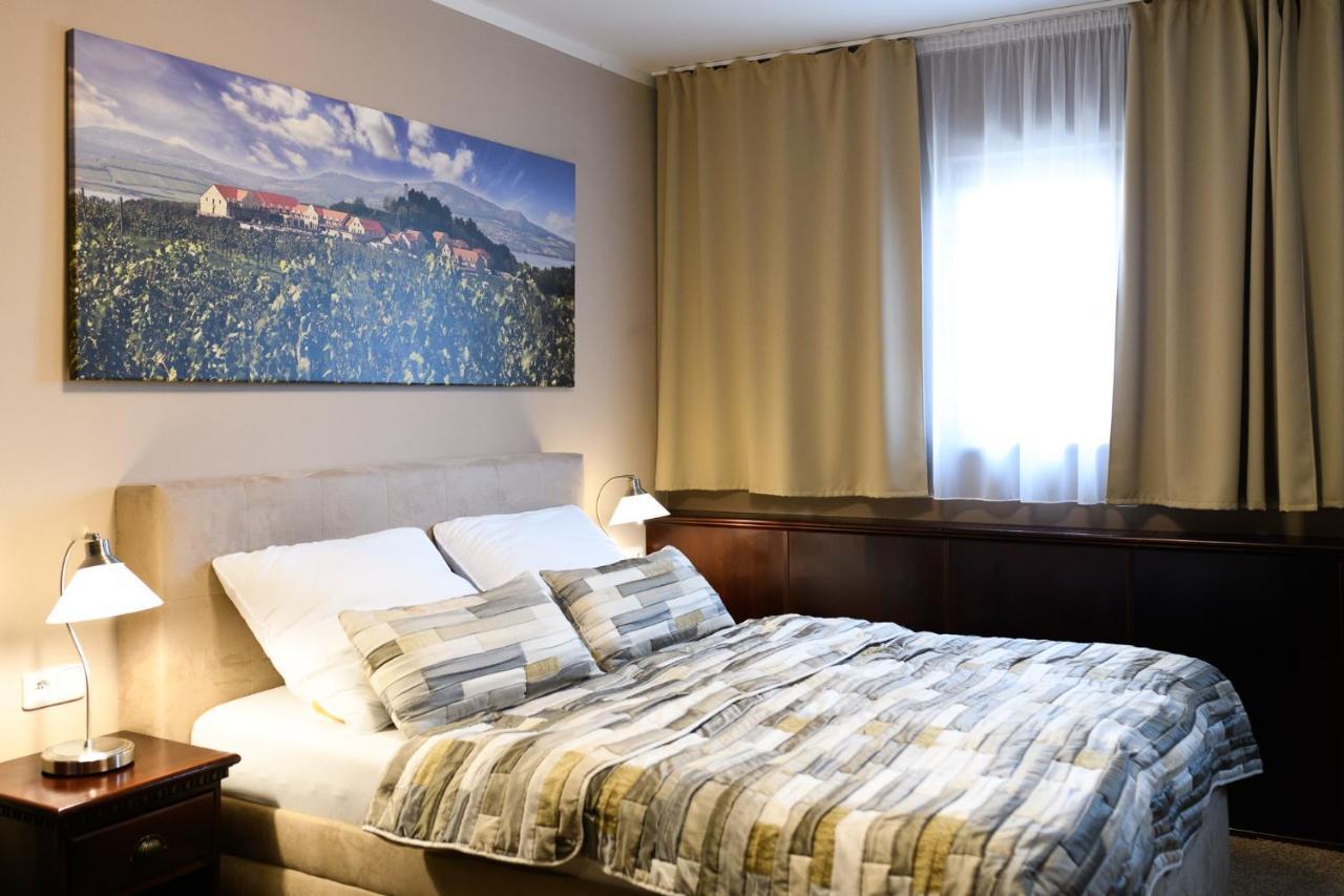 Vinarstvi U Kaplicky Hotel Zajeci Luaran gambar